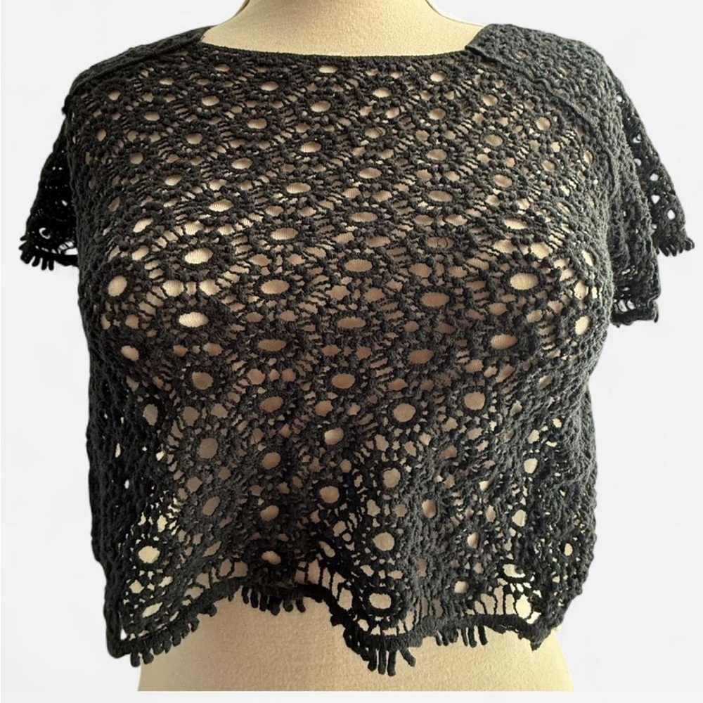 Forever 21 Black Crochet Crop Top